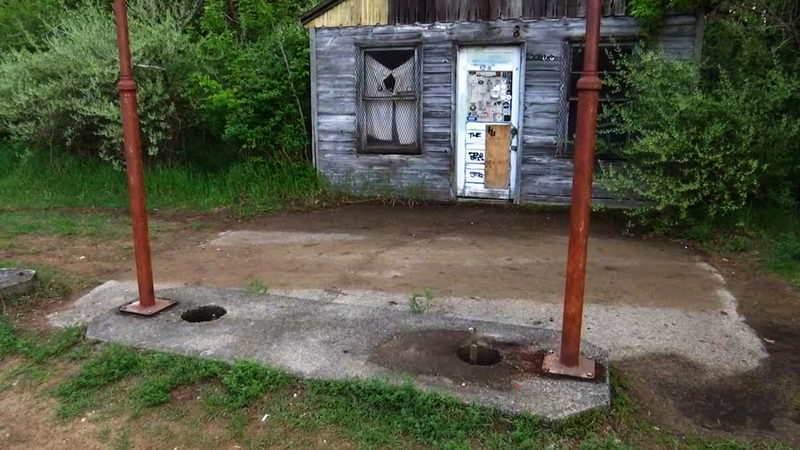 Old Time Gas Station (Pollys Place, Pure Oil) - Pump Stolen Aug 2025